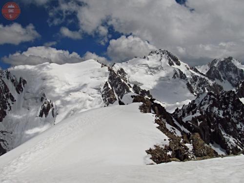 Stojíme na Pik Učiteli - Kyrgyzský Alatau